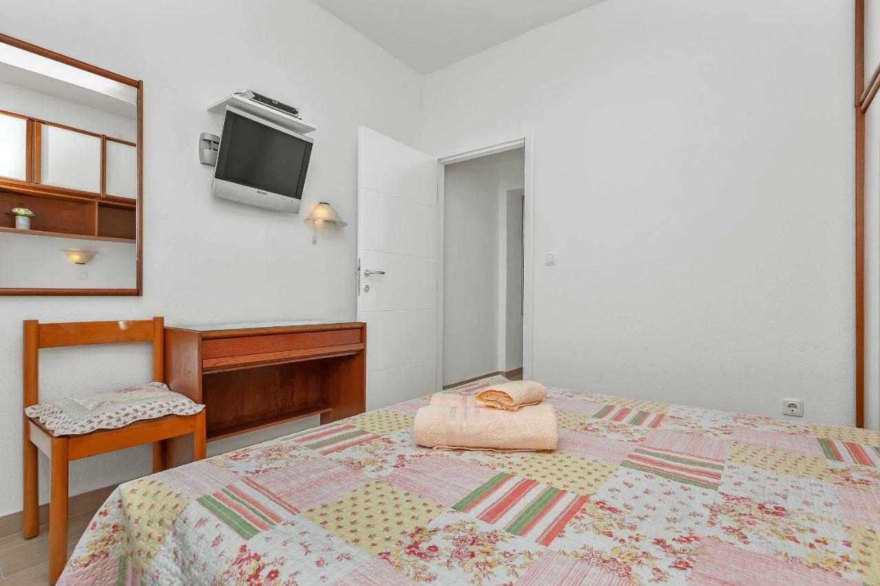Mirjana & Ivo Apartment มาคาร์สกา ภายนอก รูปภาพ