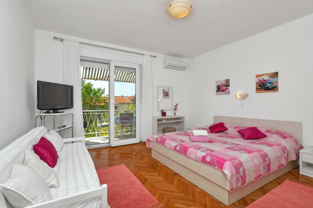 Mirjana & Ivo Apartment มาคาร์สกา ภายนอก รูปภาพ