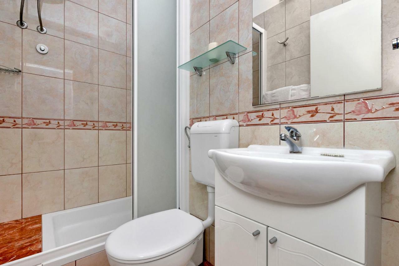 Mirjana & Ivo Apartment มาคาร์สกา ภายนอก รูปภาพ